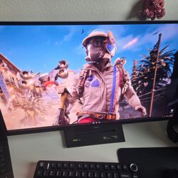 ASUS ROG Strix 27" 4K QD-OLED Gaming Monitor XG27UCDMG 240Hz G-Sync