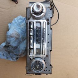 Oldsmobile Wonder Bar Radio