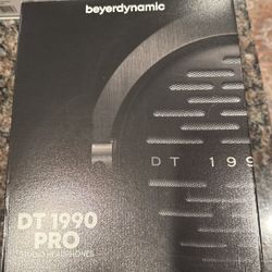 DT 1990 PRO Studio Heath phones 