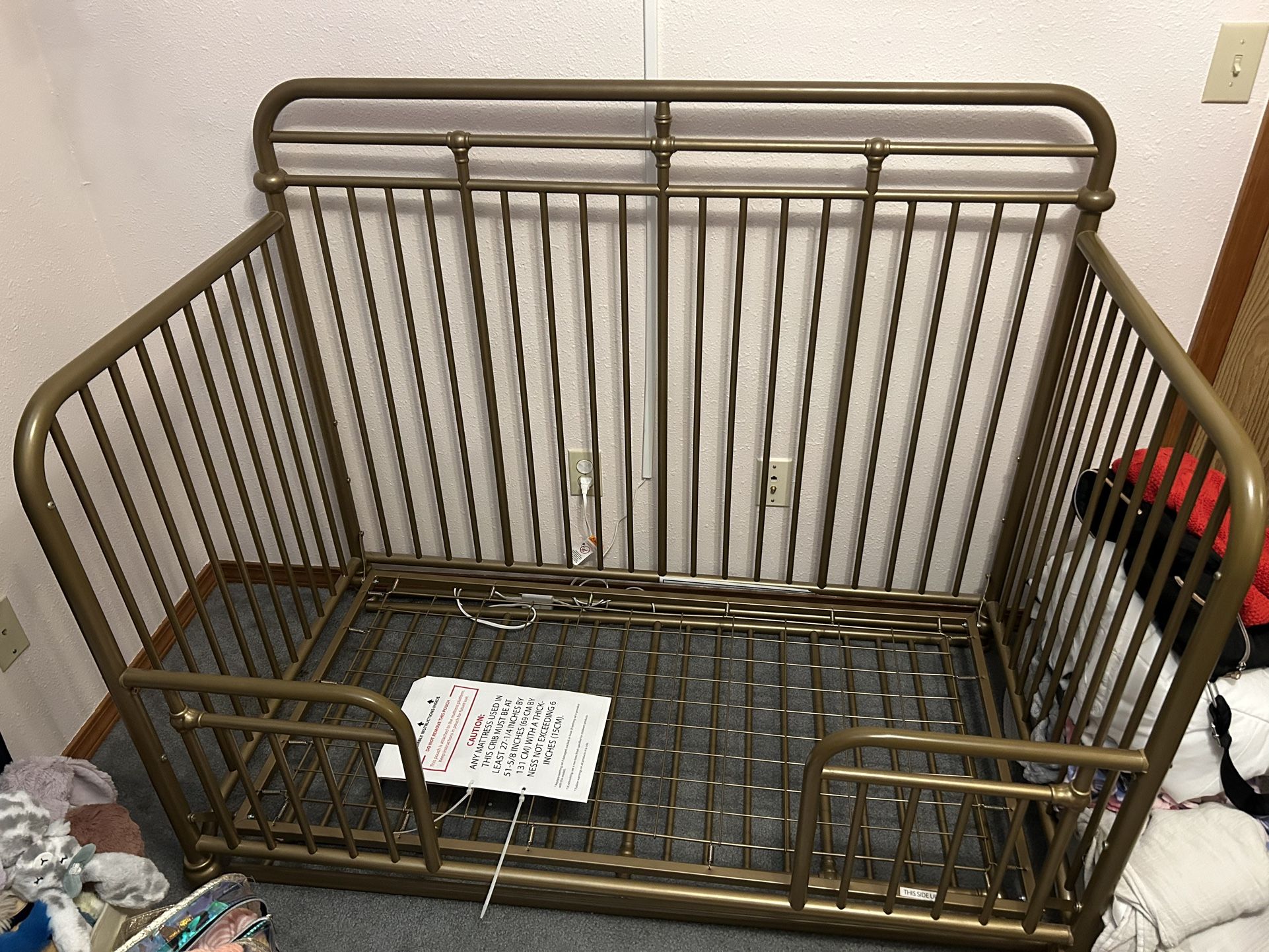 Monarch Hill 3-in-1 Convertible Crib