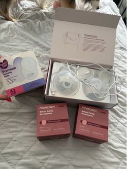 Breast pump and accessories