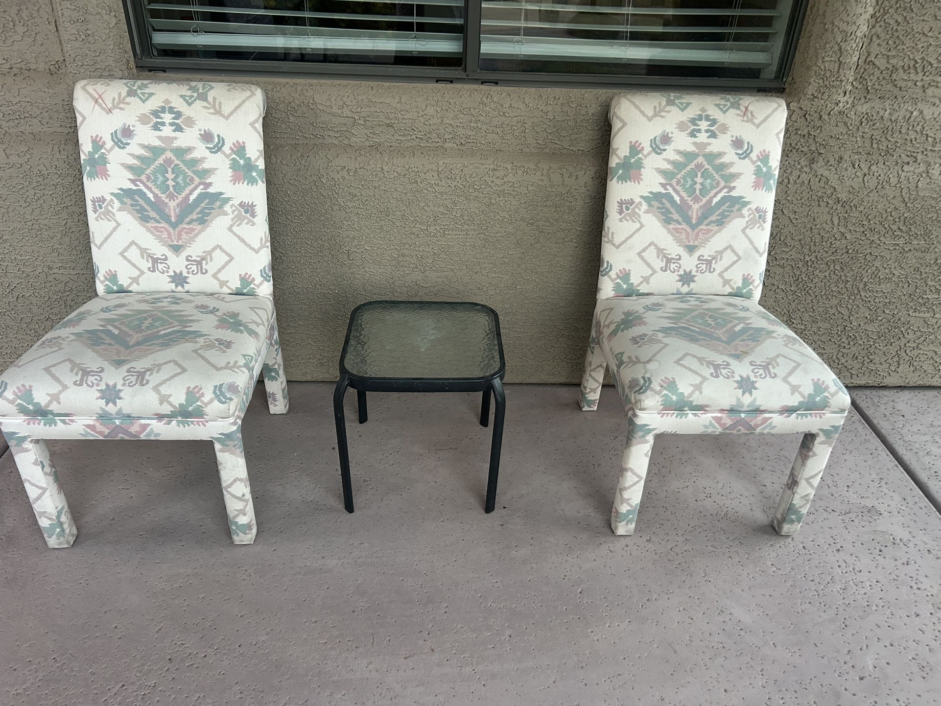 2 Arizona Style Chairs And Small Coffee Table