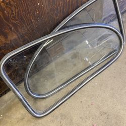 VW Bug Quarter Windows With Rubber And Chrome Trim