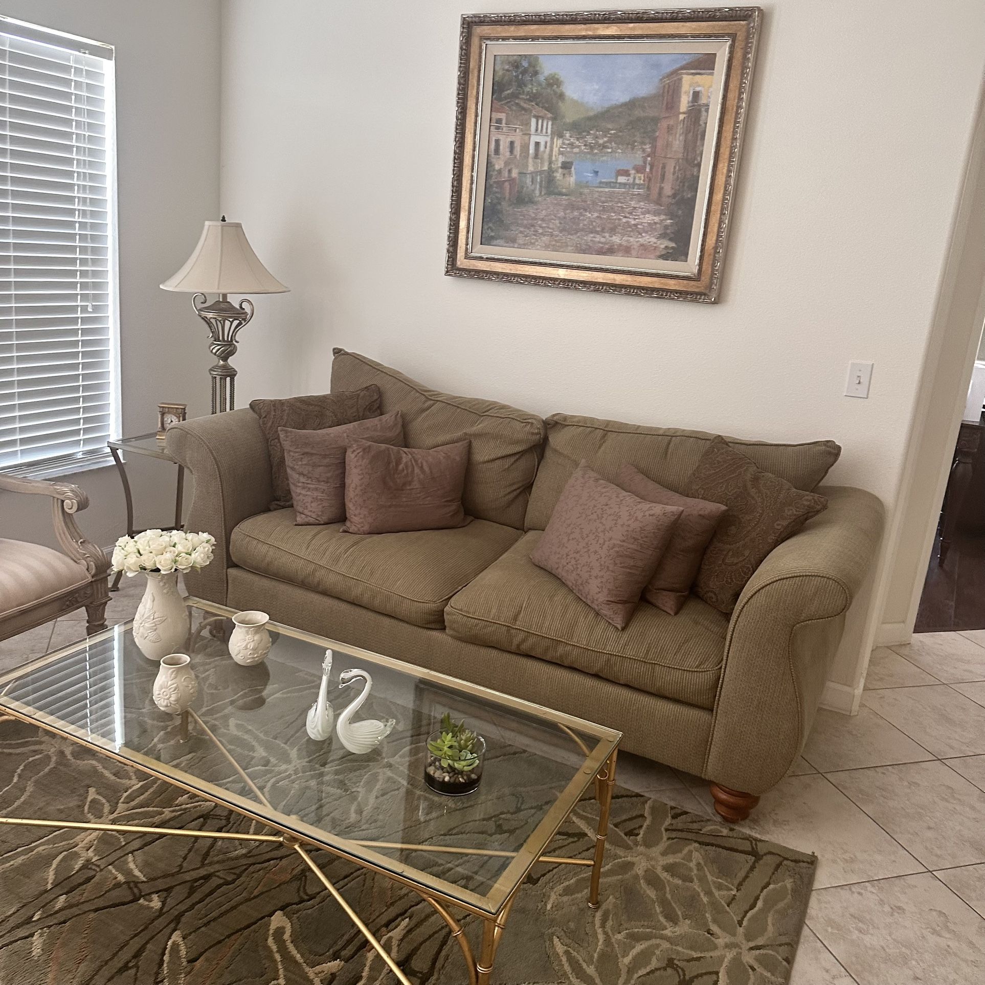 Set Sofa,table &Rug