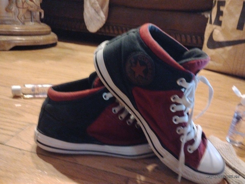 Converse, Chucks Red And Black High Tops 