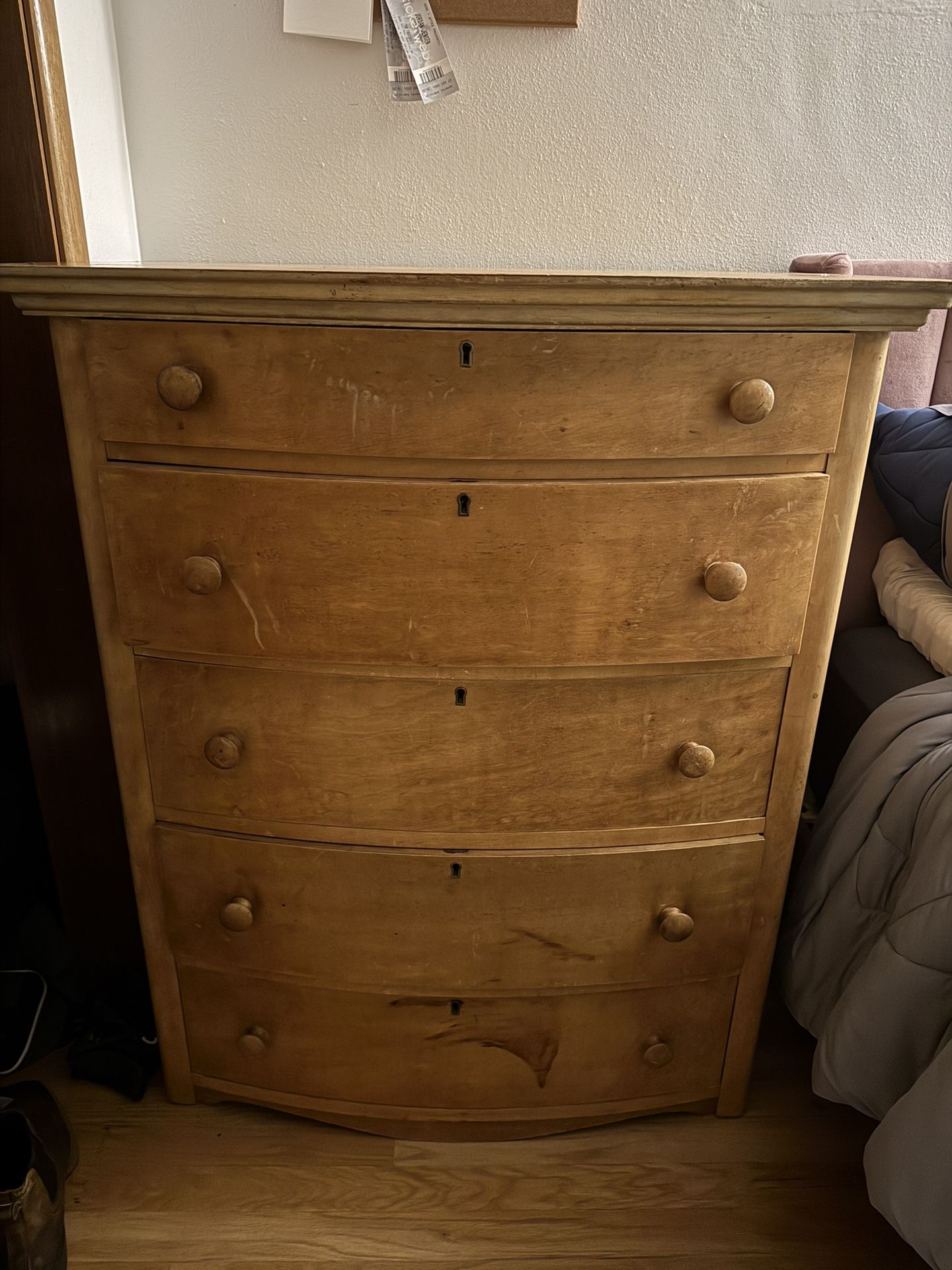 Free dresser