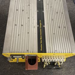 Xantrex ProSine Sine Wave 2.5 120 VAC Inverter Charger 2500W