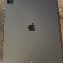 iPad Pro 12.9 Inches. 5th Generation 