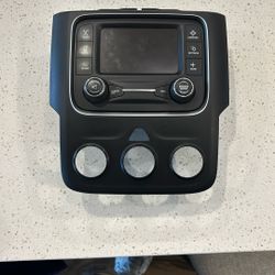 2016 Dodge Ram 1500 Radio