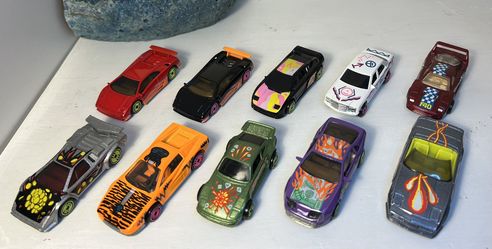 Hot Wheels 1993 Revealers - 10 Car Lot