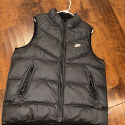 Nike Puffer Vest Large