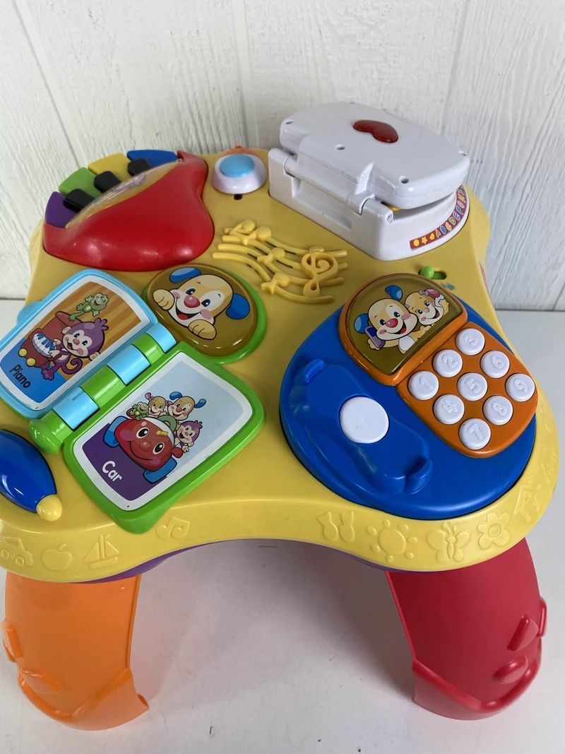 Learning Table  Fisher Price (toys )