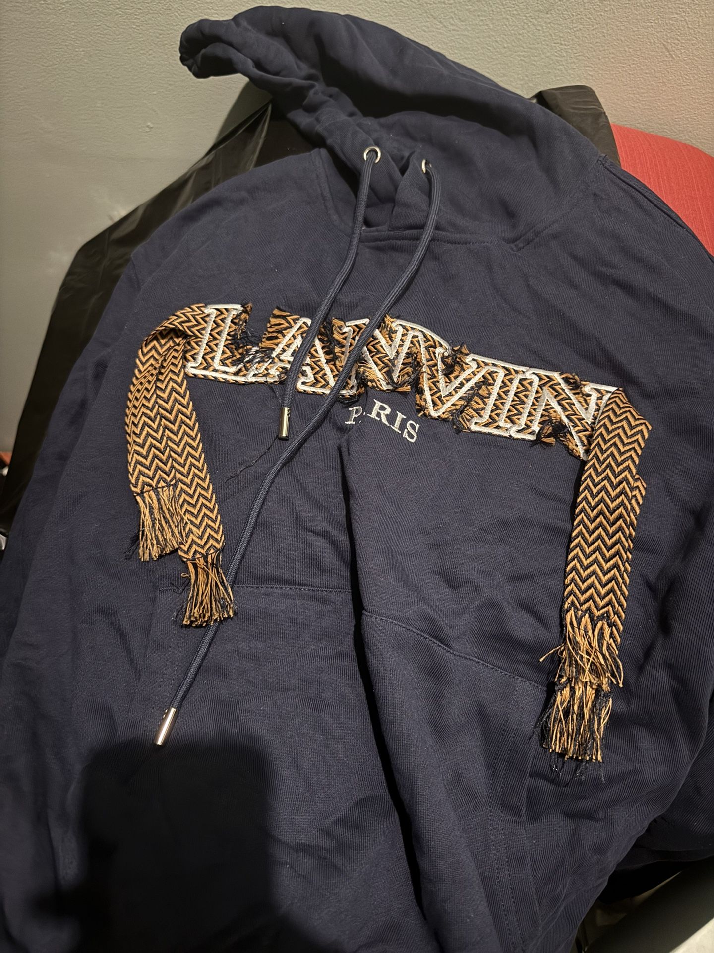 Lavin Hoodie