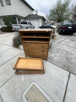 Dresser