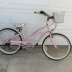 Beautiful Electra 7 Speed 26” Cruiser 7 Bike