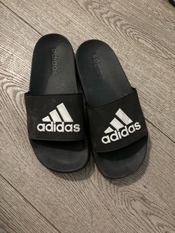 Adidas slip on kids size 3