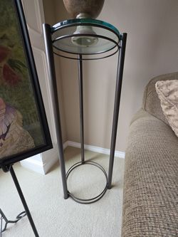 Tall metal round table with thick glass top
Plant stand 
15" x 15" x 41.5"h