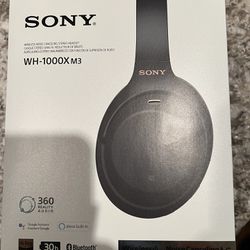 Sony - WH-1000XM3 Wireless Noise-Cancelling Over-the-Ear Headphones - Black 