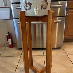 Pretty Aquatic themed Ceramic water dispenser and stand