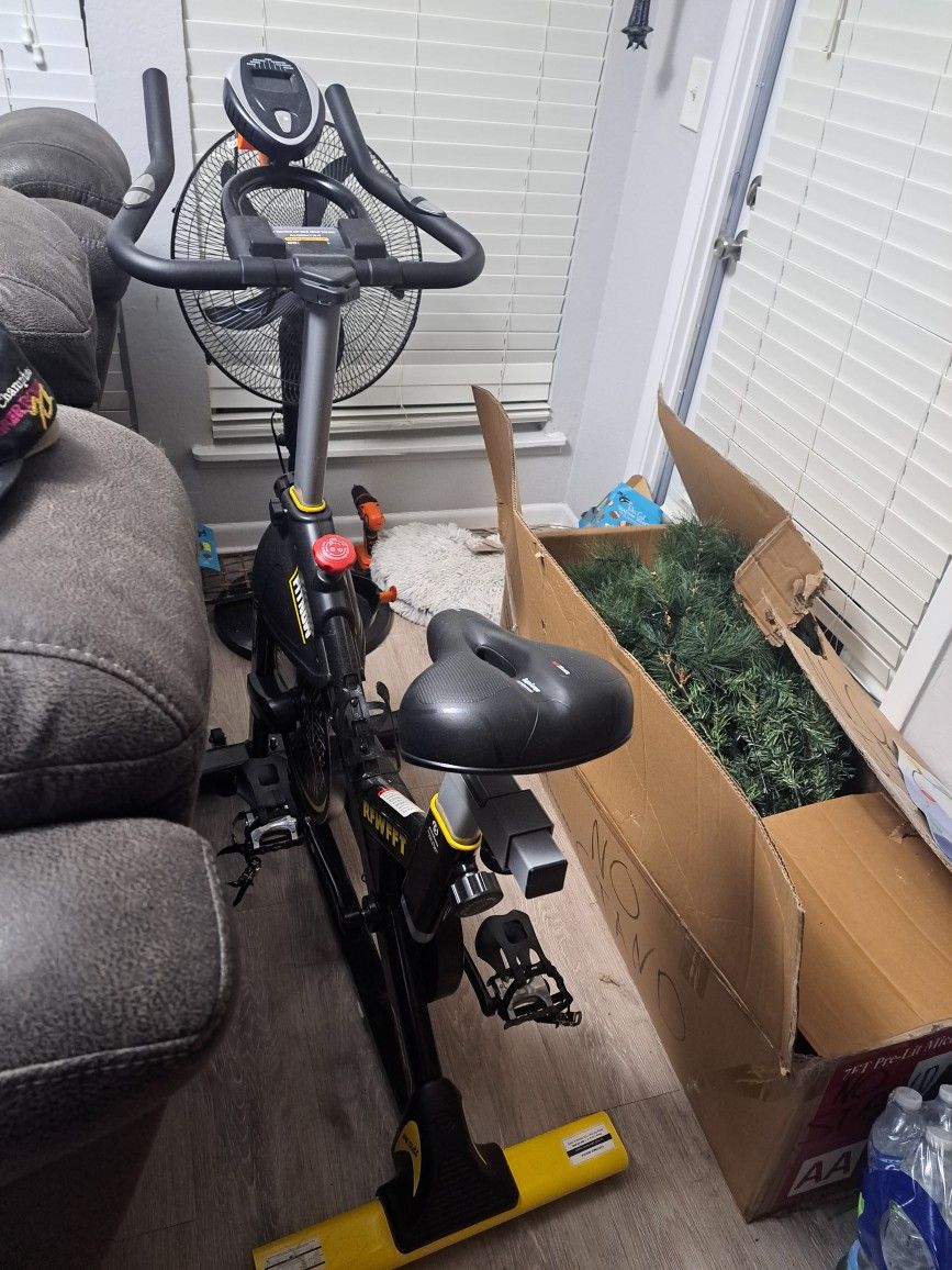 Like new exercise bike