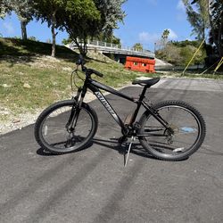FOR SALE: SPECIALIZED HARD ROCK BIKE