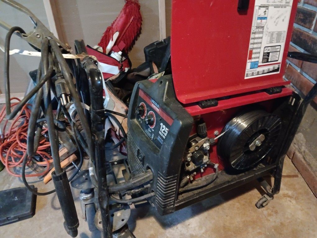 Lincoln Welder 125