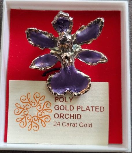 Vintage 24K GOLD PLATED ORCHID BROOCH
