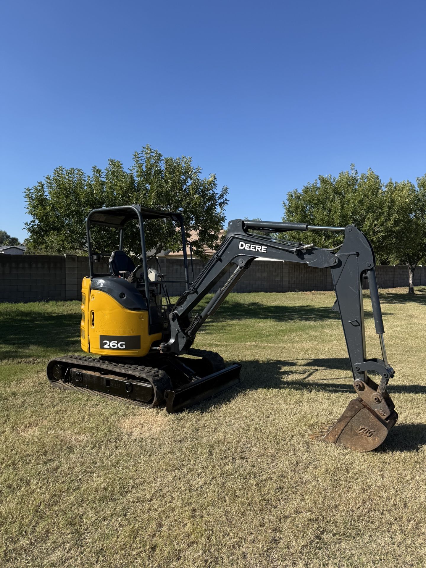 2017 John Deere 26G Mini excavator 