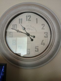 Wall Decor 30" Vintage Clocks