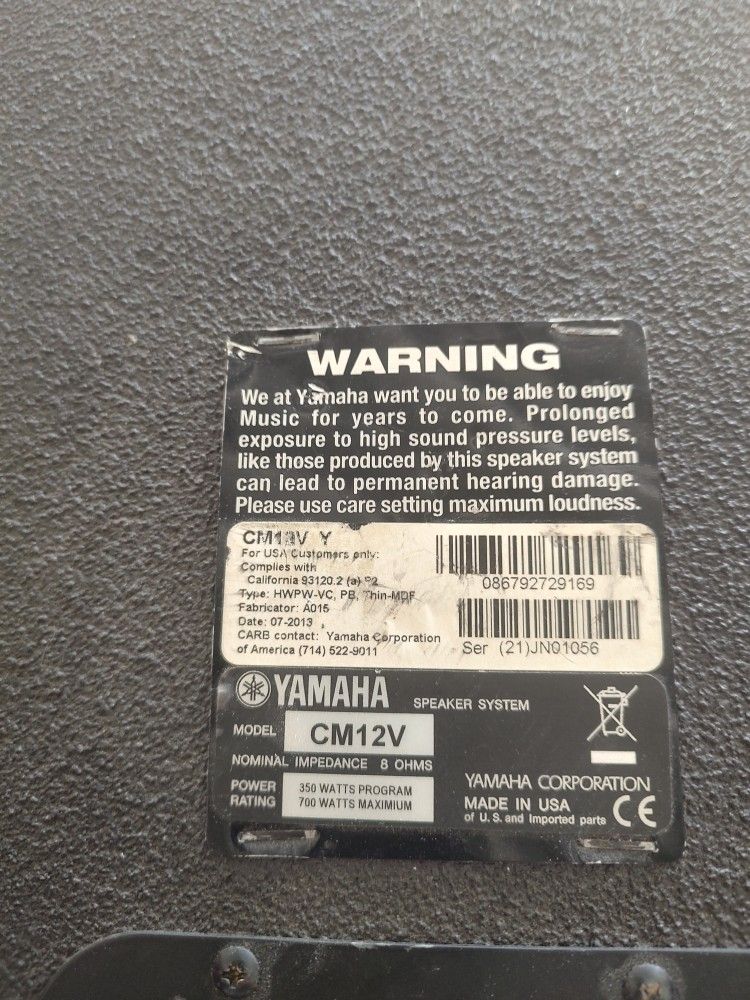 YAMAHACM12V speaker system pair with 2 Speaker stands