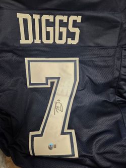 Trevon Diggs Autographed Jersey Beckett Certified