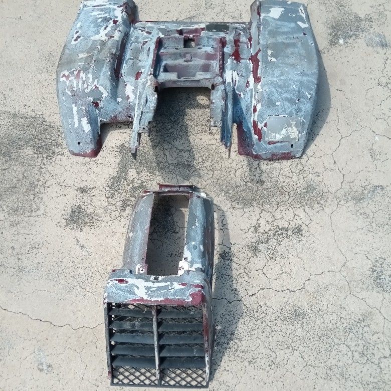 91 OEM Yamaha Banshee Parts Plastic Gas Tank & Radiator Cover