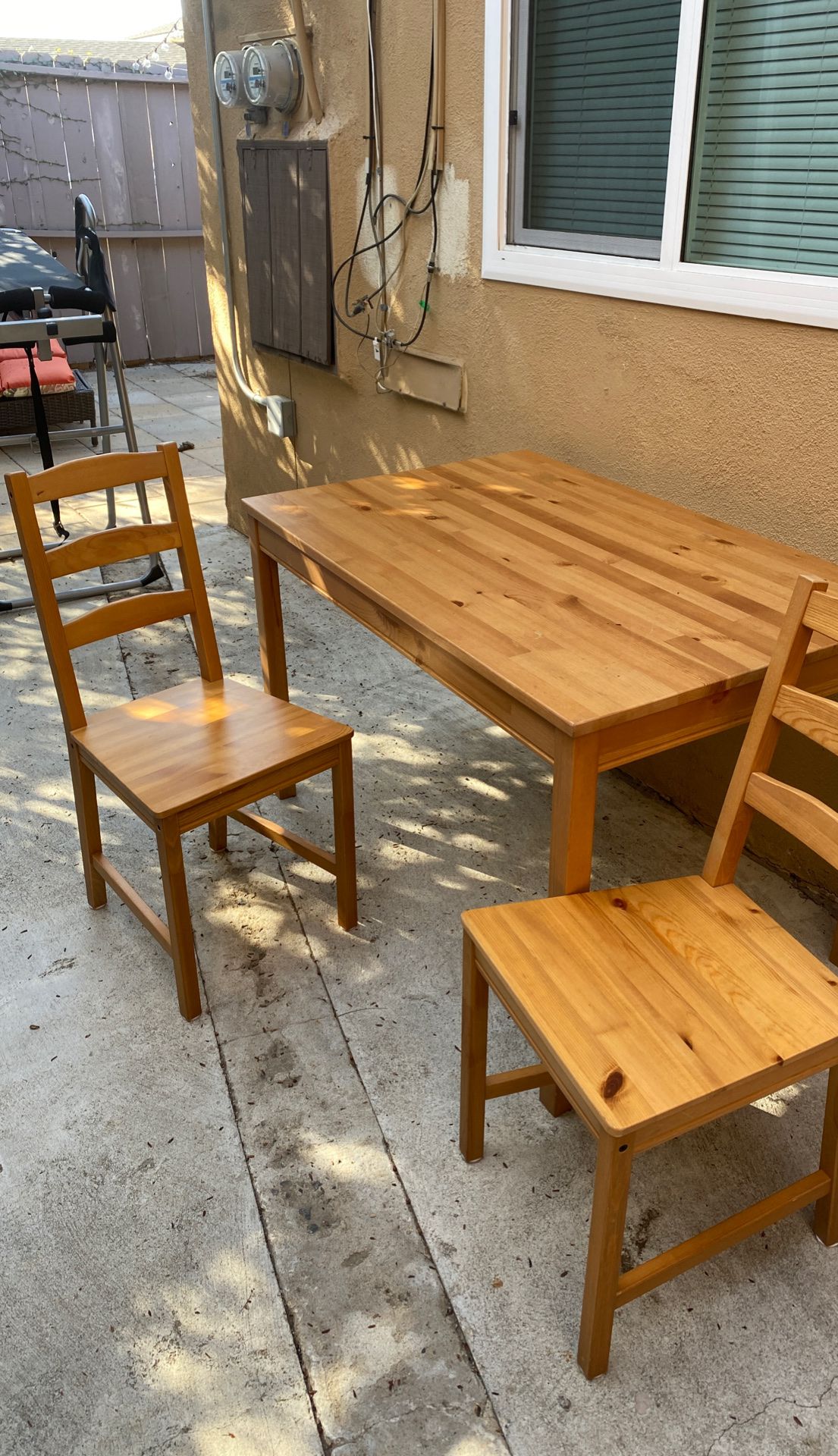 Wooden dining table & 4 chairs (ikea)