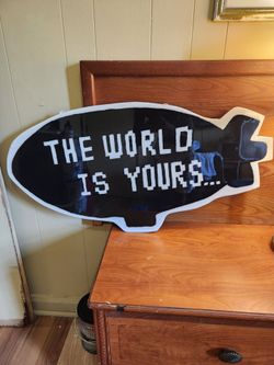 Wall art (Scarface blimp)