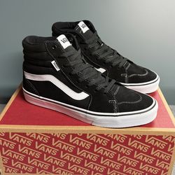 $55 Men’s Vans Brand New Size 8 / 8.5 / 10.5 / 11 / 11.5 / 12 / 13 (Women’s 9.5 / 10 / 12)