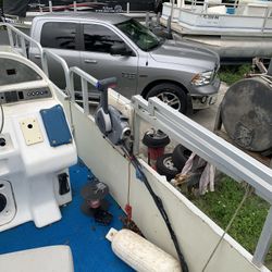 2005 StarCraft Pontoon 