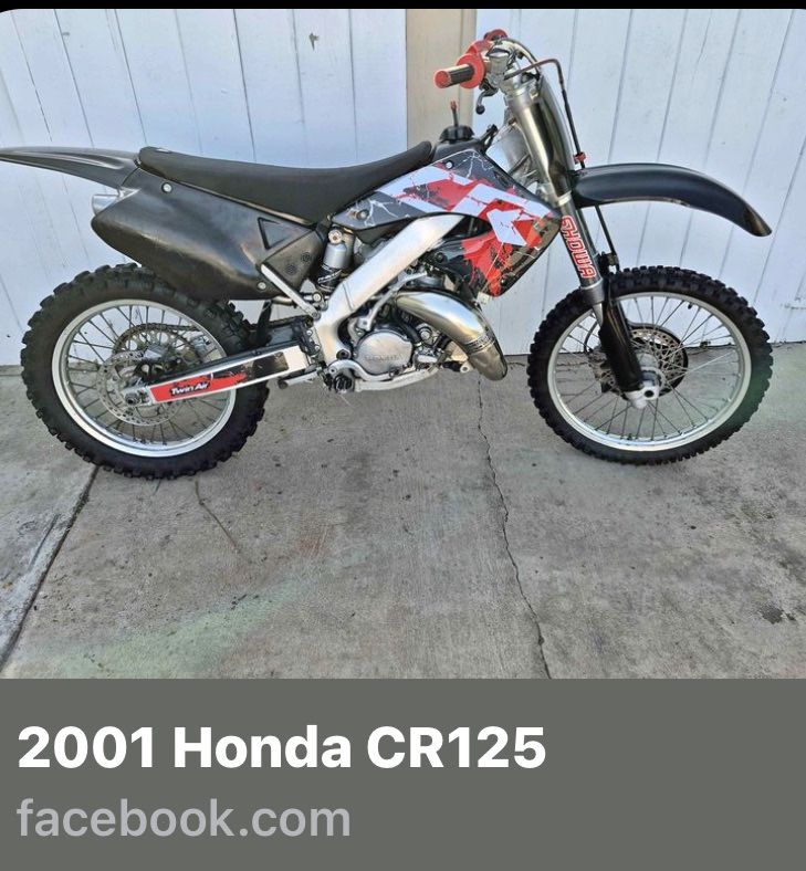 2001. CR125