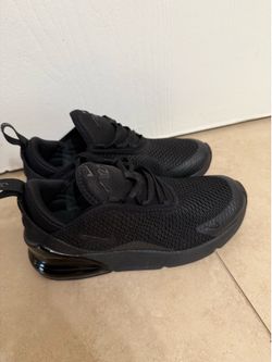 Nike air 270 size 2Y