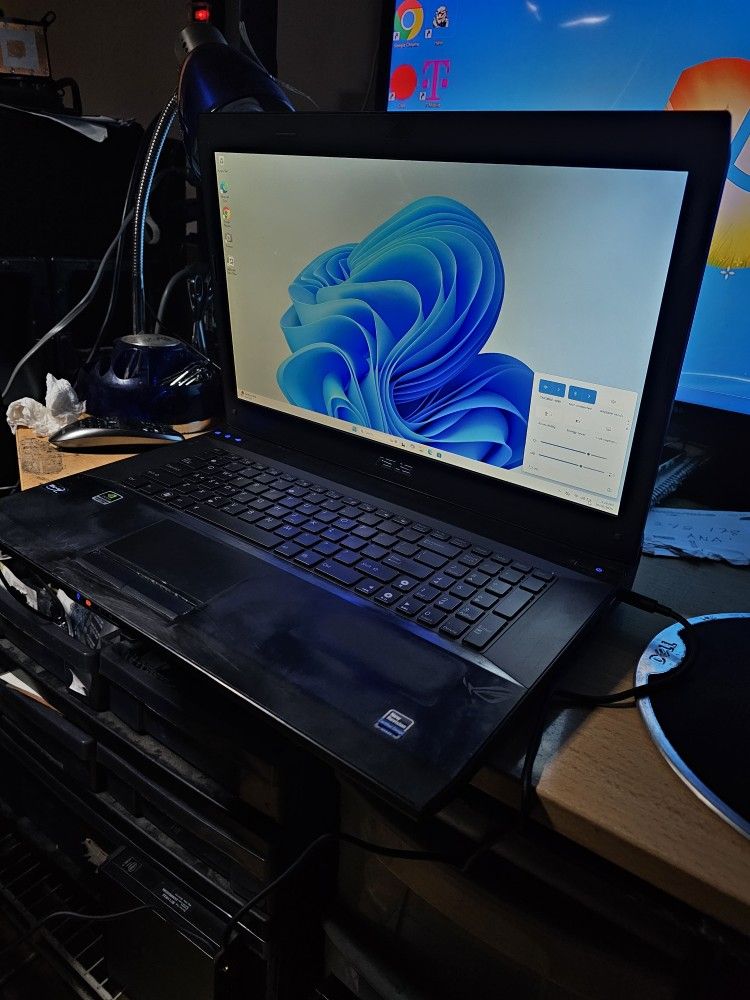 ASUS Gaming Laptop PC. i7-2.0GHz-CPU 16GB Ram 1TB SSD GPU: GTX