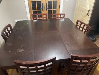 Dining Room Table And Chairs Trades Available