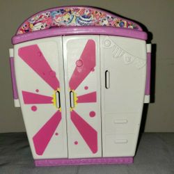 Shopkins Style Me Wardrobe.  Excellent Condition!  I bundle so please check out my other Shopkins and numerous items listed.  From a clean and smoke f