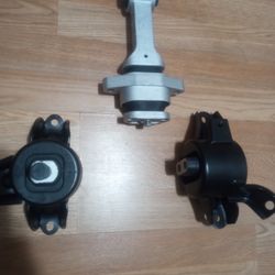 2014 To 2016 Kia Soul Engine And Transmission Mounts