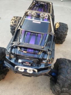 Traxxas Summit 1/10 Scale