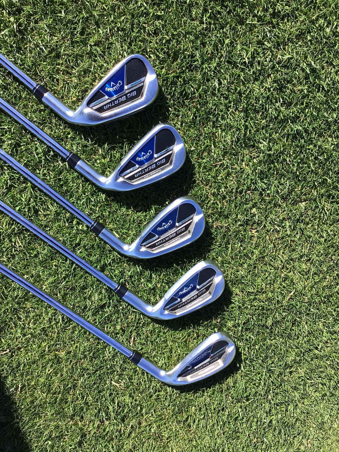 Slightly Used Callaway Big Bertha B21 Iron Set (6Pw) for Sale in Sun