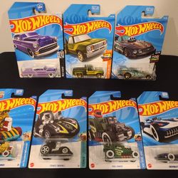7 Hot Wheels Treasure Hunts 