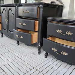 French Style Dresser. !!