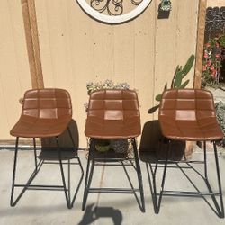 Lue Bona Bar Stools 