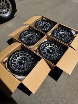 Brand New Set of 5 Fuel Cycle For 5x130 Sedans and SUVs