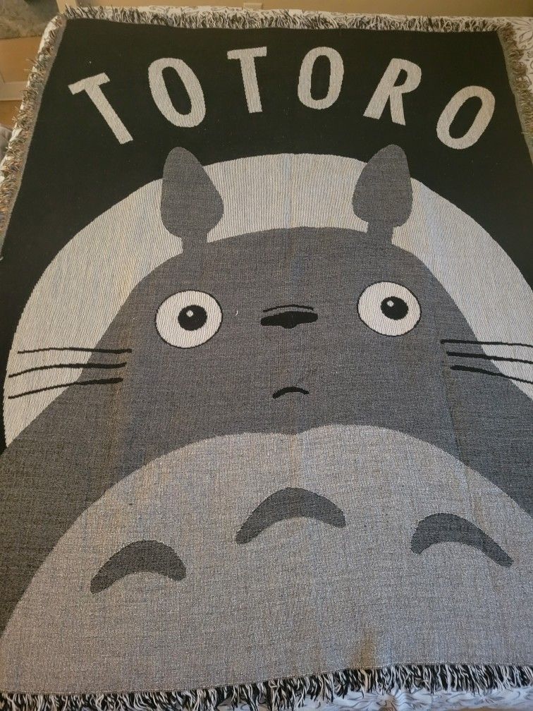 Totoro Throw Blanket