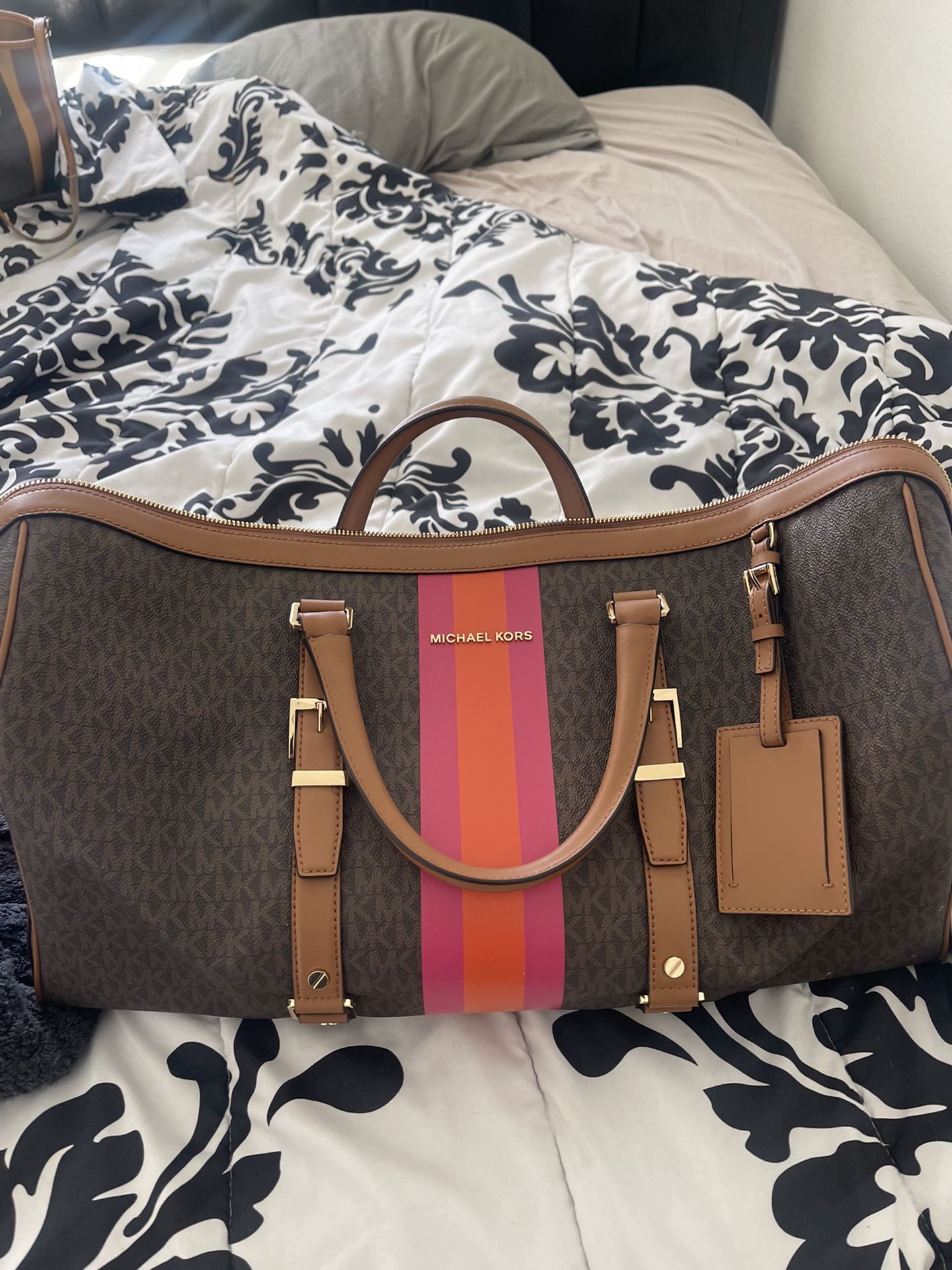Designer Bag 185$